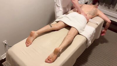 Horny construction guy tryed to seduce a young masseur during massage and succeed.