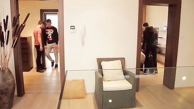 Gay Porn Twinks Threesome: Action-Packed Bareback Cum Shots!