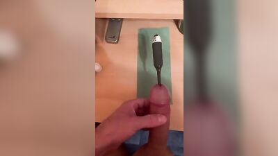 Young & Lustful: Amateur Cum Shots & First-Time Handjobs