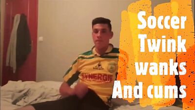Soccer Twink Cumshots: Sporty and Sexy Solo Action!