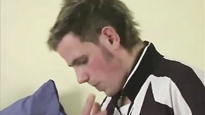 Soccer Twink Cumshots: Sporty and Sexy Solo Action!