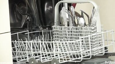 Experience Raw Passion with Cute Twinks in Bareback Gay Porn!