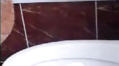 Bathroom Cumshots: Straight Twinks Gay Porn Compilation