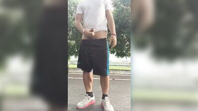 Gay Outdoor Handjob Cumshot: Public Amateur Jerk-off!