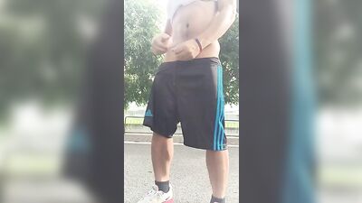 Gay Outdoor Handjob Cumshot: Public Amateur Jerk-off!