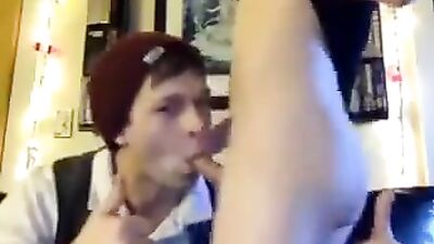 Webcam Buddy Sucks Off Teen Boy Caught Porn - Gay Oral Action Amateur!