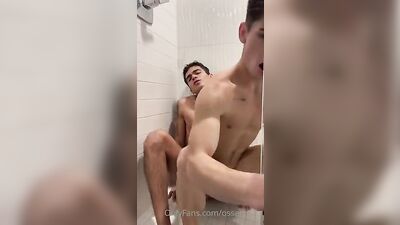 Smooth Twinks Butt Buddies: Shower Sex and Bareback Fun