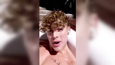 Gay Jacuzzi Playboy - Solo Sex Action Cum Shots Web-Cam