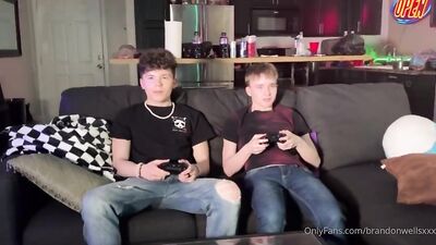 Cruzs Frat Boy Orgies: Brandons Big Cock Adventure