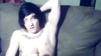 Gay Cam Daltron: Sensual Boy with Huge Dick!