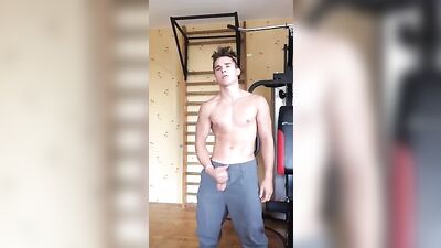 Selfie Amateur Cumshots: Twinks Handjob Solo!