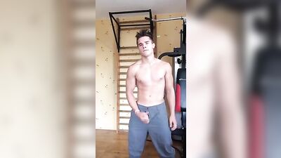 Selfie Amateur Cumshots: Twinks Handjob Solo!