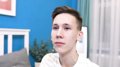 Three Is Better Than Two! Bareback Blond Boys Cum Shots Group Sex