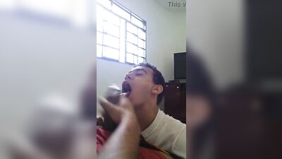 Swallowing Cum from Big Cocks - The Ultimate Amateur Gay Porn Experience!