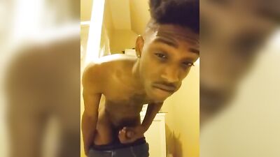 Huge Dicks - The Ultimate Gay Porn Experience