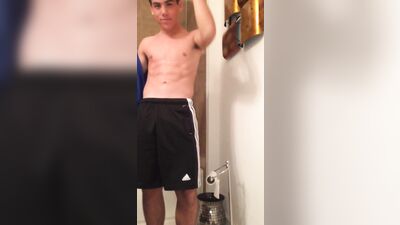 Gay Amateur Cum Shots Handjob Cam 10909: No Holding Back!