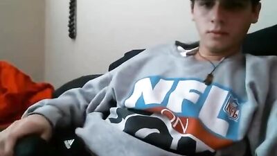 Nfl Wanker - Solo Web-Cam - Gay Porn Video!