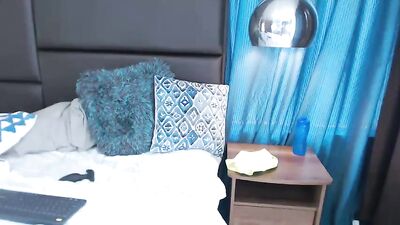 Cam Sessions: Amateur Cum Shots - The Next Level