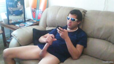 Web-Cam Show Off: Amature Solo Wanking!