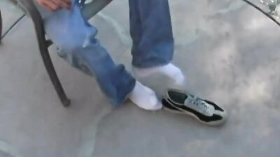 Feet Worship in the Pool - The Ultimate Foot Fetish Experience