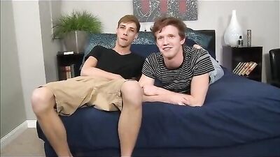 Gay Porn: Hot Amateur Bareback Action - Nice Boys!