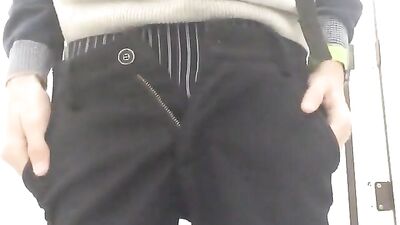 Blond Boy Cum Shots Handjob: Twinks Bathroom Prowess!