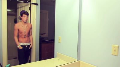 Gay Porn Sensation Taylor Caniff Lip Syncs Again!