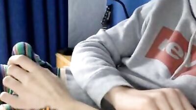 Abs Cummer Web-Cam: A Solo Shot Explosion!