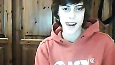 Young Webcamming Adonis - Ass Play Solo