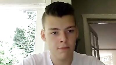 Twink Ass Play: Boyfriend Gets Frisky with Chat Partner