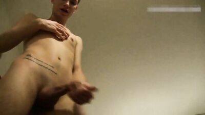 Young Amateurs Raw Bareback Action: Twink Boys Adventure!