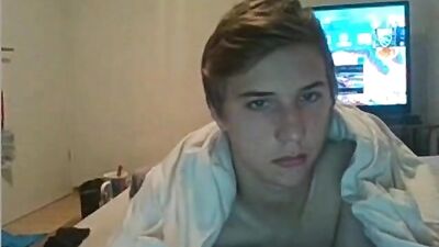 Gaming Boy Reignited: Amateur Solo Gay Porn Video