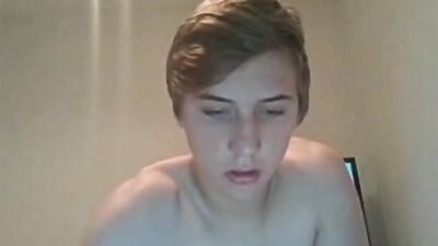 Gaming Boy Reignited: Amateur Solo Gay Porn Video