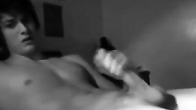 Young Twinks Wanking Desires Fulfilled on Cam!