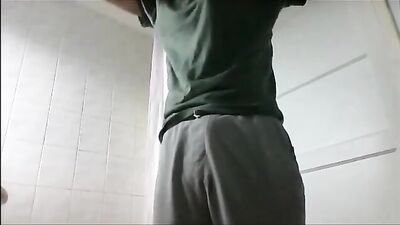 Young Cam Boy Cumshot - Web-Cam Experience