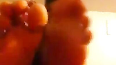 Foot Worship - The Ultimate Foot Job Experience!