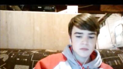 Cute Big Teen Web-Cam Solo - Exploring Sexuality