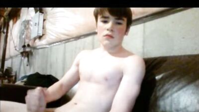 Cute Big Teen Web-Cam Solo - Exploring Sexuality