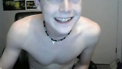 Gay Porn Exposure - Amateur Webcam Show-Offs!