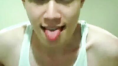 Jonnypew Web-Cam: Unleashed Gay Desires