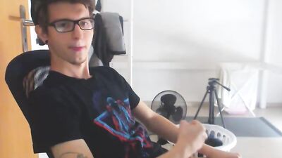 Innocent Web-Cam Star: Unleashing Gay Desires!