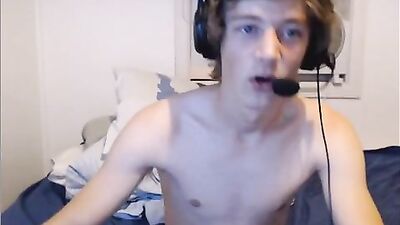 Chatty Wankers New Online Adventure: Solo Web-Cam Fun with a Twist!