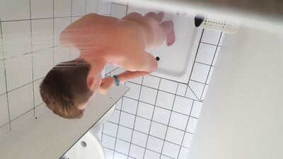 Shower Boy: Hardcore Gay Porn Video - Tag: Shower, Boy, Blowjob, Cumshot!!