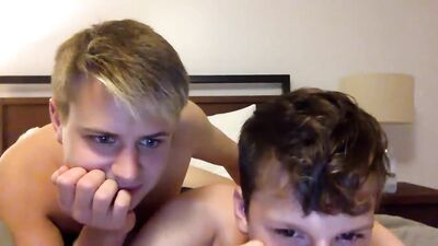 Cumming for Cute Lads - Amateur Blond Boys Handjob!