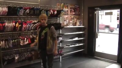 Jocks Fucking Twinks: Start a Conversation