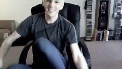 Matthew Lush Acting Shy About His Feet: The Barefoot Sissy King!