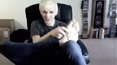 Matthew Lush Acting Shy About His Feet: The Barefoot Sissy King!