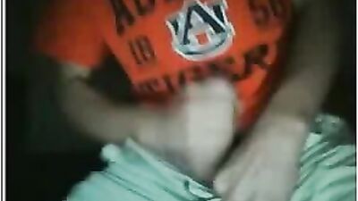 Young Auburn Webcam Solo Exposure