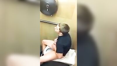 Gay Porn Spycam Show: Straight Boys Exposed!