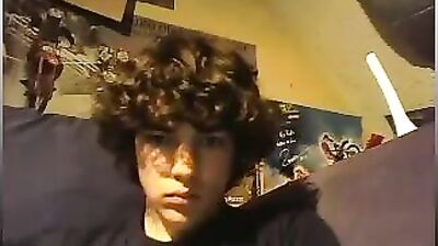 Curly Cum Shot Amateur: One-Handed Oral Delight